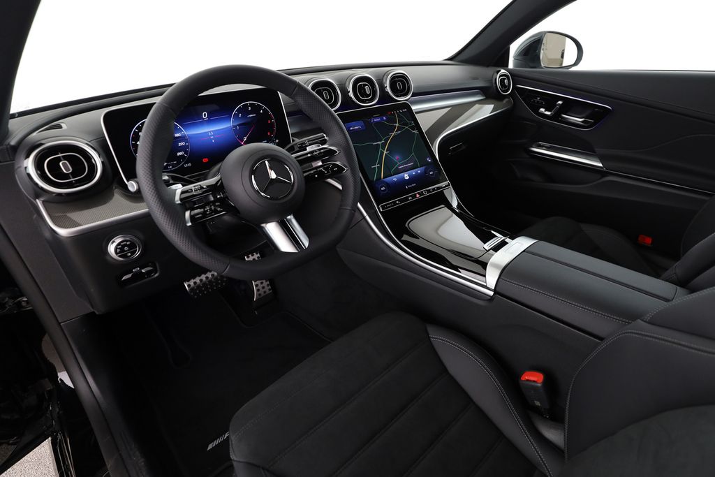 Mercedes CLE Coupé 220d 4matic AMG | úplně nový model | sportovně luxusní coupé | předváděcí auto skladem | moderní technologie | luxusní interiér | sportovní vzhled a jízdní vlastnosti | první objednávky online | první nová auta skladem | nákup online | autoibuy.com